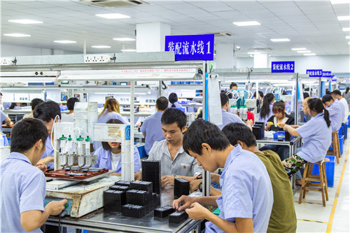 選擇汽車硅膠按鍵定制廠家產品時，這幾點你要格外注意